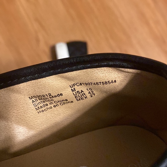 Mountain Sole slip-on shoes. Size 10 - Picture 4 of 4